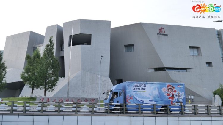 渝粤携手，“叹”个巴适！广东文旅大篷车邀“渝渝”解锁48小时粤式周末新玩法