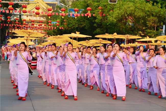 2026041508301819976.008